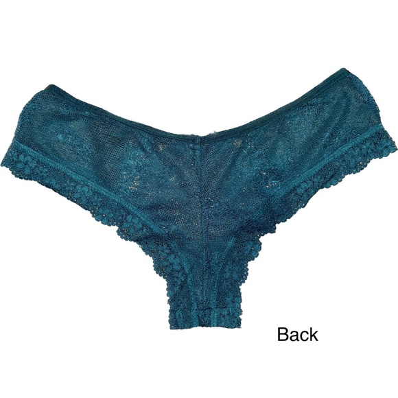 Victoria’s Secret Panty Bundle - Picture 4 of 4